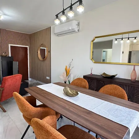 Apartament Luxury 2 Bedroom Center Larnaca