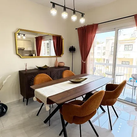 Luxury 2 Bedroom Center Larnaka